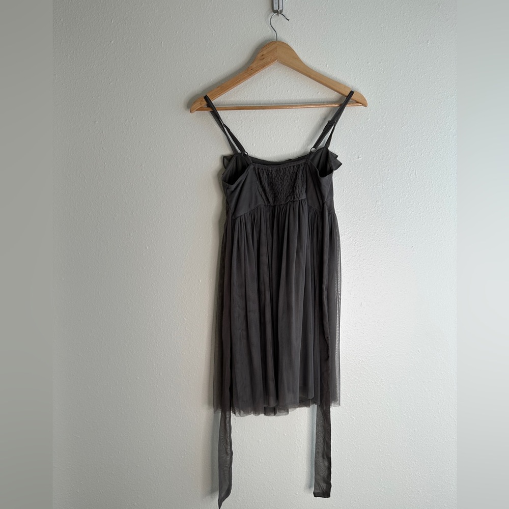 Urban Outfitters Taupe Gray Tulle Kimchi & Blue Dress 👗 Ruffle Frill - Picture 4 of 4